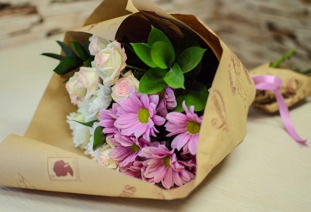 Букет цветов из: Розы и Хризантемы в Соболево