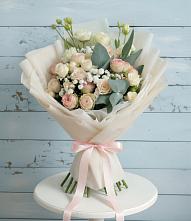 Букет цветов из:  Розы и Лизиантусы в Соболево