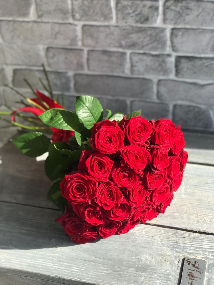 Букет Красные розы Фридом в Соболево