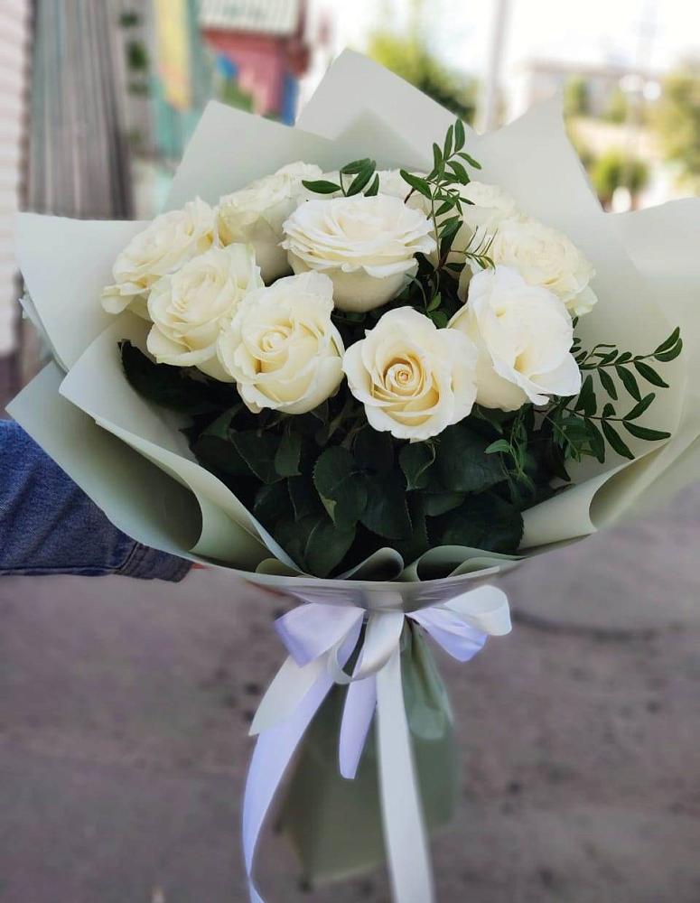 Букет Белые розы Проуд в Соболево