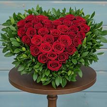 Цветочная композиция из Розы в виде сердца в Соболево