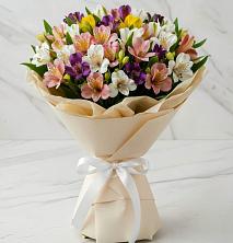 Букет цветов из:  Альстромерии в Соболево