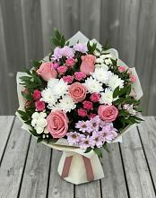 Букет цветов из:  Альстромерии, Гвоздики, Розы и Хризантемы в Соболево