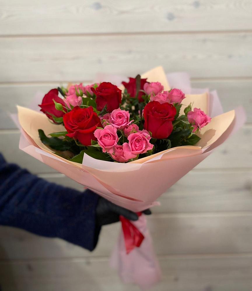 Букет цветов из: Розы в Соболево