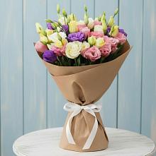 Букет цветов из:  Лизиантусы в Соболево