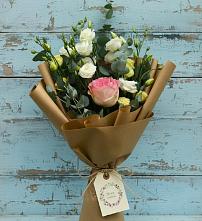 Букет цветов из:  Розы и Лизиантусы #REPLACE_PRED# Соболево